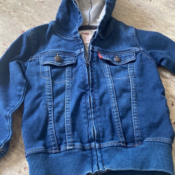 Levi’s infant front zip jean jacket.  Size 24 months - Picture 5 of 8